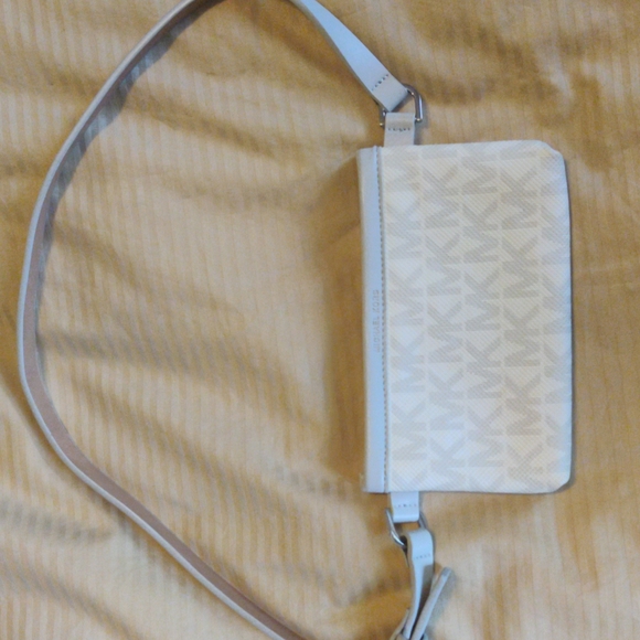 Michael Kors Belt wallet waist pouch - Picture 4 of 5